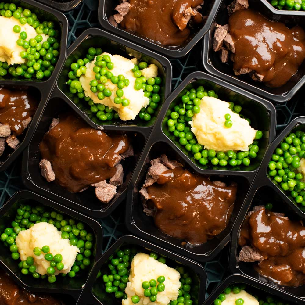 Slow Cooked Beef w/ Mash Potato, Peas & Gravy